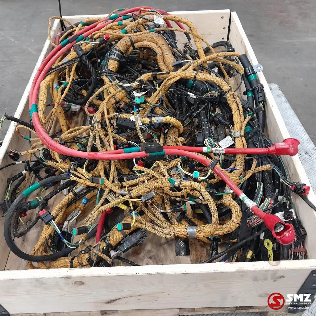 Caterpillar 2022 - Lot of wiring harnesses Caterpillar image 6