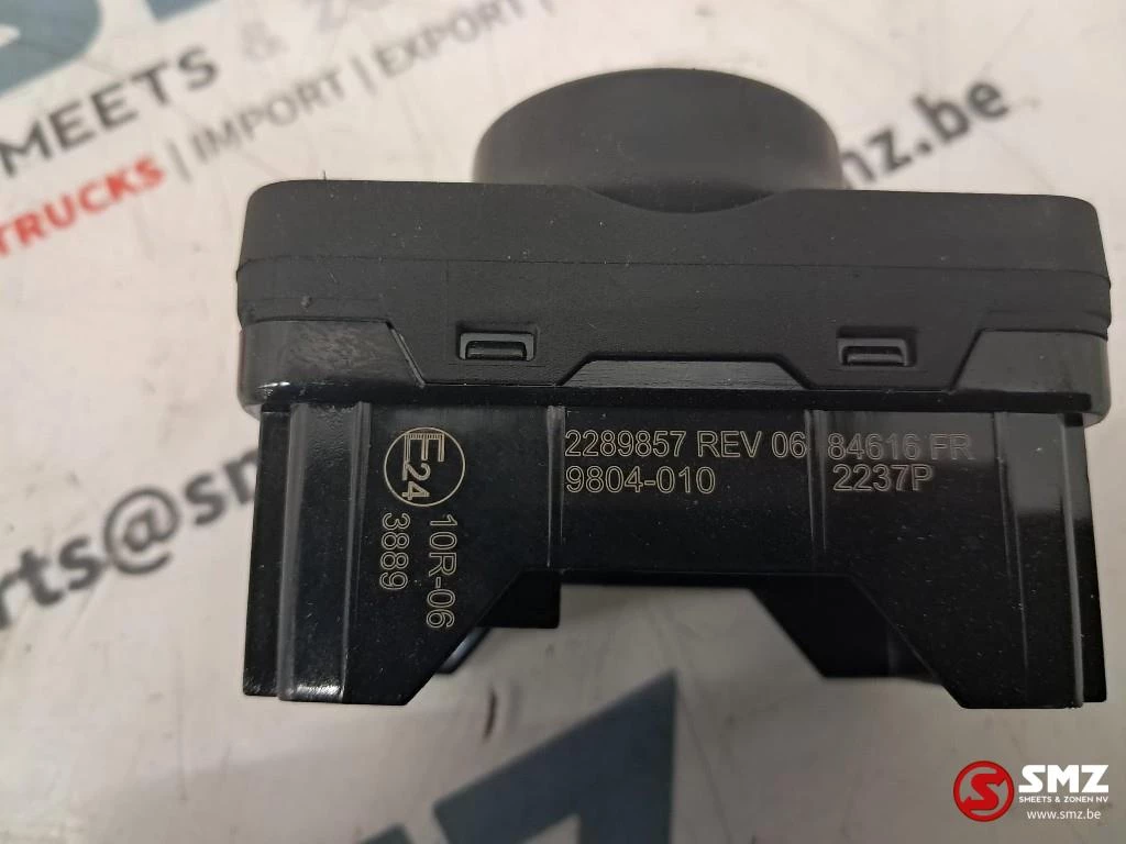DAF 2022 - Occ interieurverlichtingsschakelaar DAF zdjęcie 3