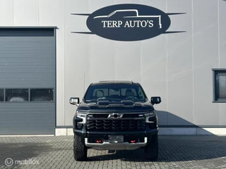 Chevrolet Silverado 2024 - USA ZR2 6.2 V8 image 11
