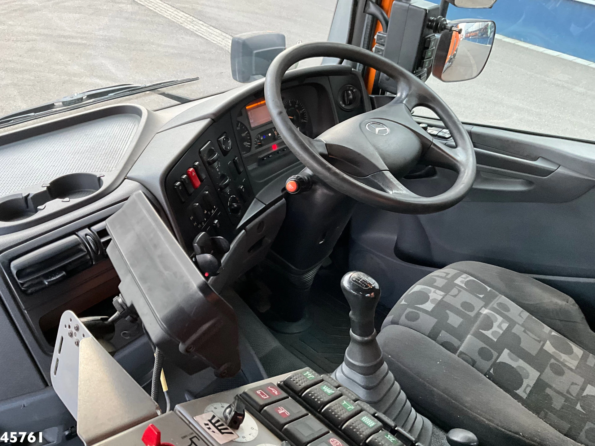 Mercedes-Benz Actros 2009 - 1829 4x4 Bucher Cityfant 60 Links en rechts vegend imagem 13