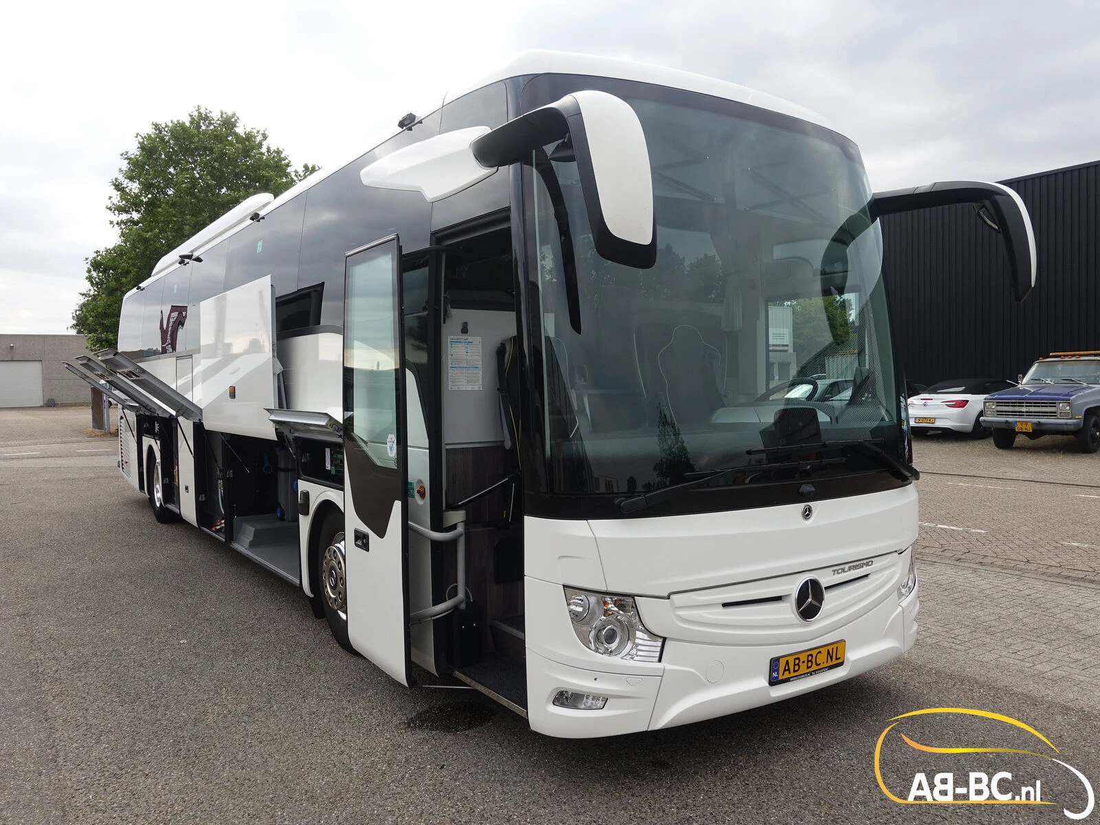 Mercedes-Benz Tourismo RHD 2023 afbeelding 4