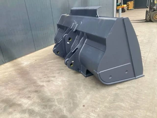 Volvo N/A 2026 - L90G image 7