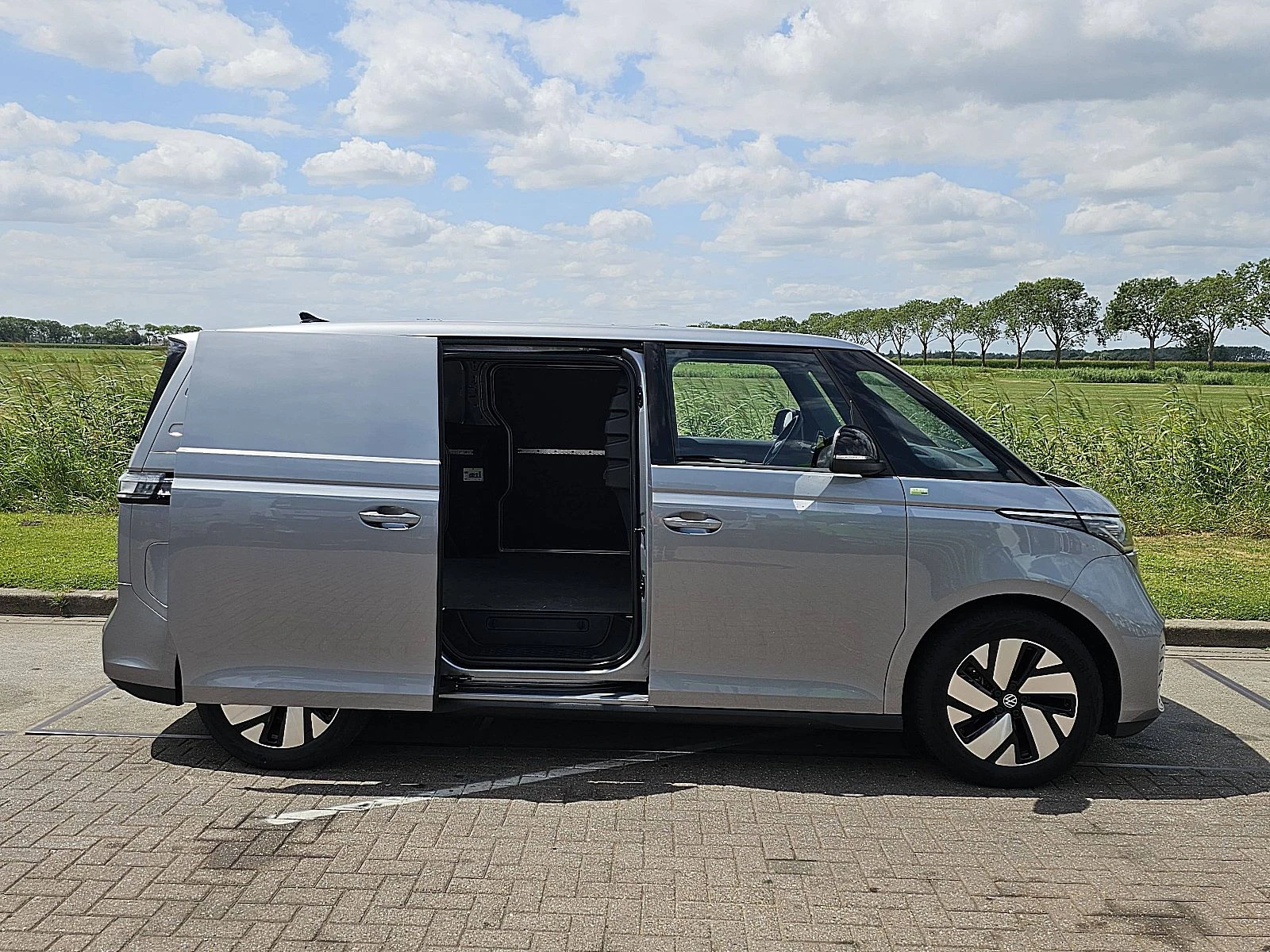 Volkswagen ID. Buzz Cargo 2023 - ID.BUZZ obrázek 13