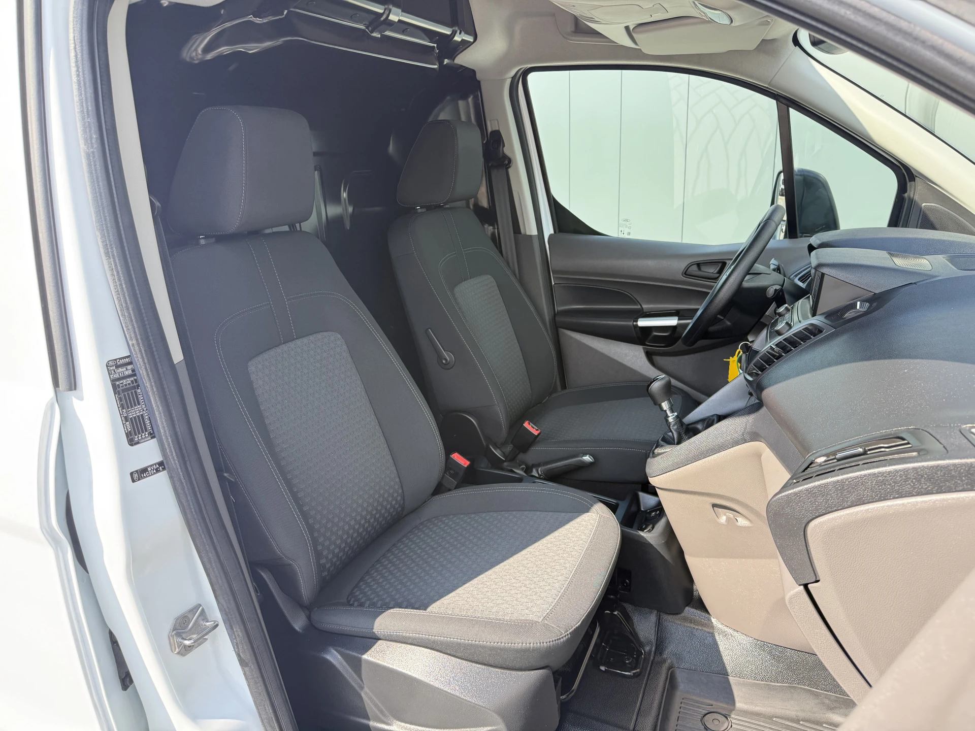 Ford Transit Connect 2022 - 1.0 Ecoboost 100 PK BENZINE / L1H1 / 1e EIG. / TREKHAAK / CAMERA / PDC / LICHTMETALEN VELGEN immagine 8