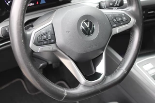 Volkswagen Golf 2020 - 1.5 eTSI Style PANORAMADAK MEMORY ACC SFEER CARPLAY obrazek 13