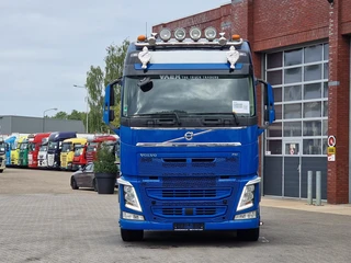 Volvo FH 2018 - 13.500 Globetrotter 4x2 - PTO/Hydraulic - Navi - Alloy wheels - Fridge afbeelding 2 miniatuur