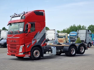 Volvo FH 2019 - 13.540 Globetrotter XL 6x2 - Chassis 4.30 WB - Retarder - Ocean race - Full air - Leather zdjecie 4