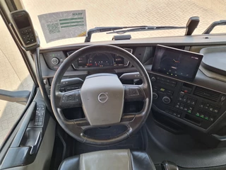 Volvo FH 2023 - 13.500 Globetrotter XL 6x2 - Retarder - Full air - Leather - Camera imagen 18