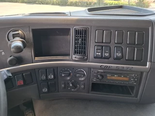 Volvo FMX11-450 2012 - / HYDRAULICS / VEB / AIRCO / AUTOMATIC / EURO-5 / 2012 obrazek 19