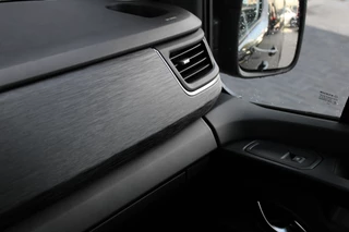 Renault Trafic 2024 - 2.0 Blue dCi 170pk T29 L2H1 Extra DC - 2x Schuifdeur - Carplay - LED - Blind Spot - Navigatie - Camera - Trekhaak - Stoelverwarming - Rijklaar bild 26