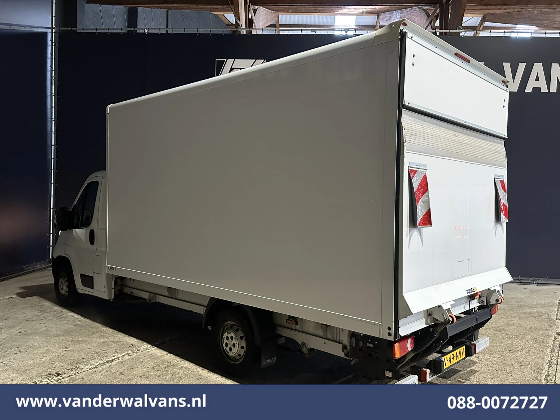 Citroën Jumper 2022 - 2.2 BlueHDi 141pk Bakwagen 436cm Lang Laadklep Euro6 Airco | 1115kg laadvermogen | Cruisecontrol Bild 9
