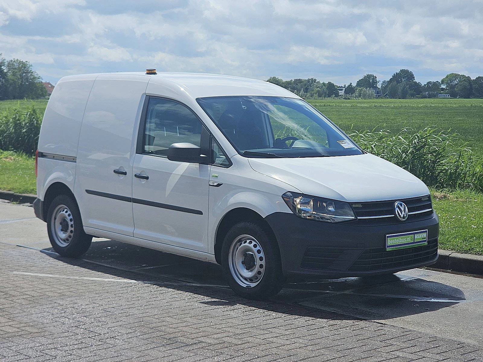 Volkswagen Caddy 2021 - 2.0 zdjęcie 5