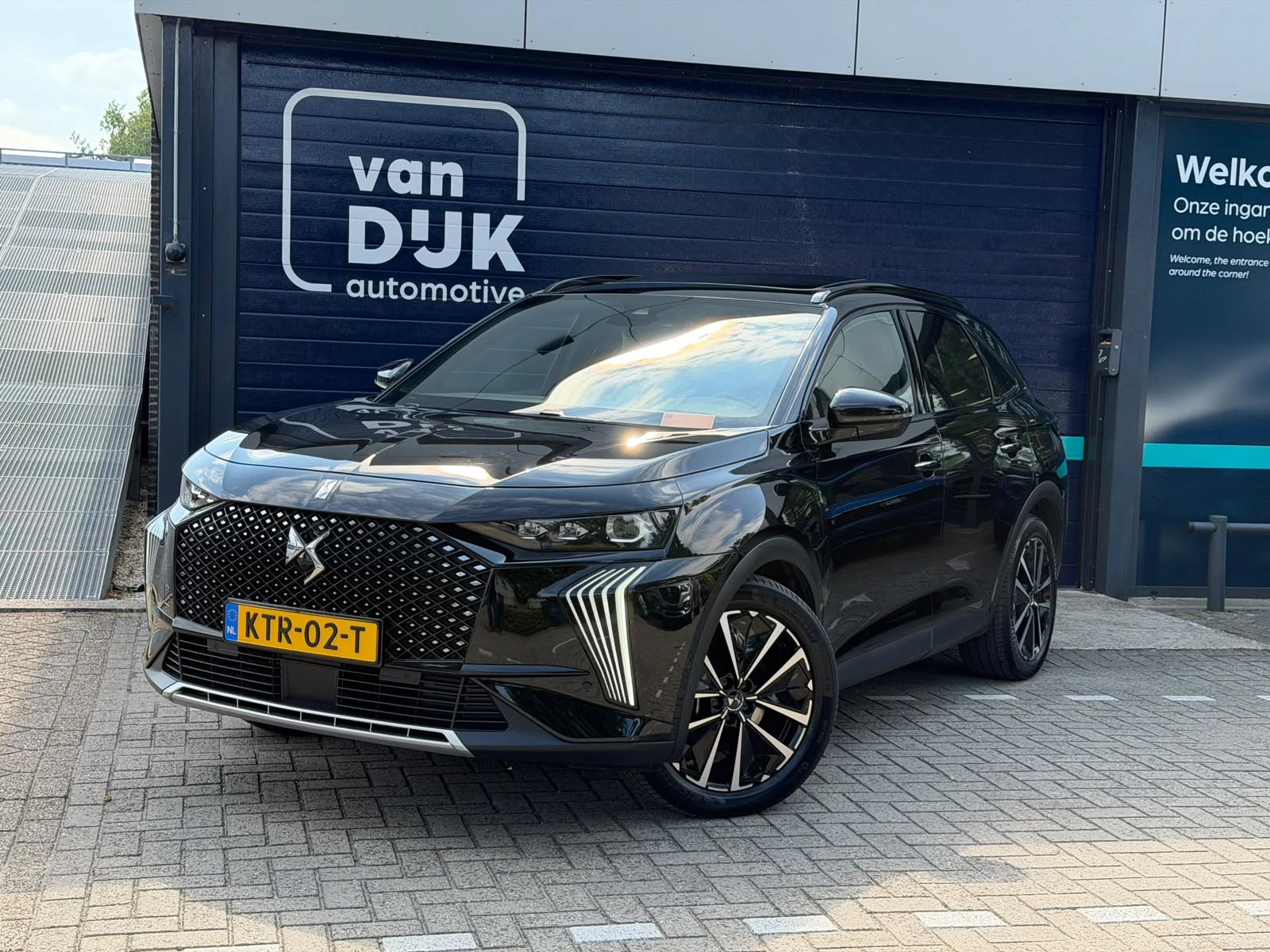 DS DS 7 2024 - E-Tense 300 4x4 Opéra PHEV Panoramadak 360 graden camera afbeelding 1