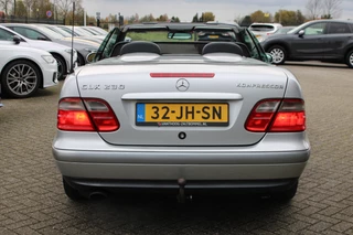 Mercedes-Benz CLK 1999 - Cabrio 230 K. 194pk Automaat Elegance HARDTOP <<NIEUWSTAAT>> TREKHAAK imagem 15