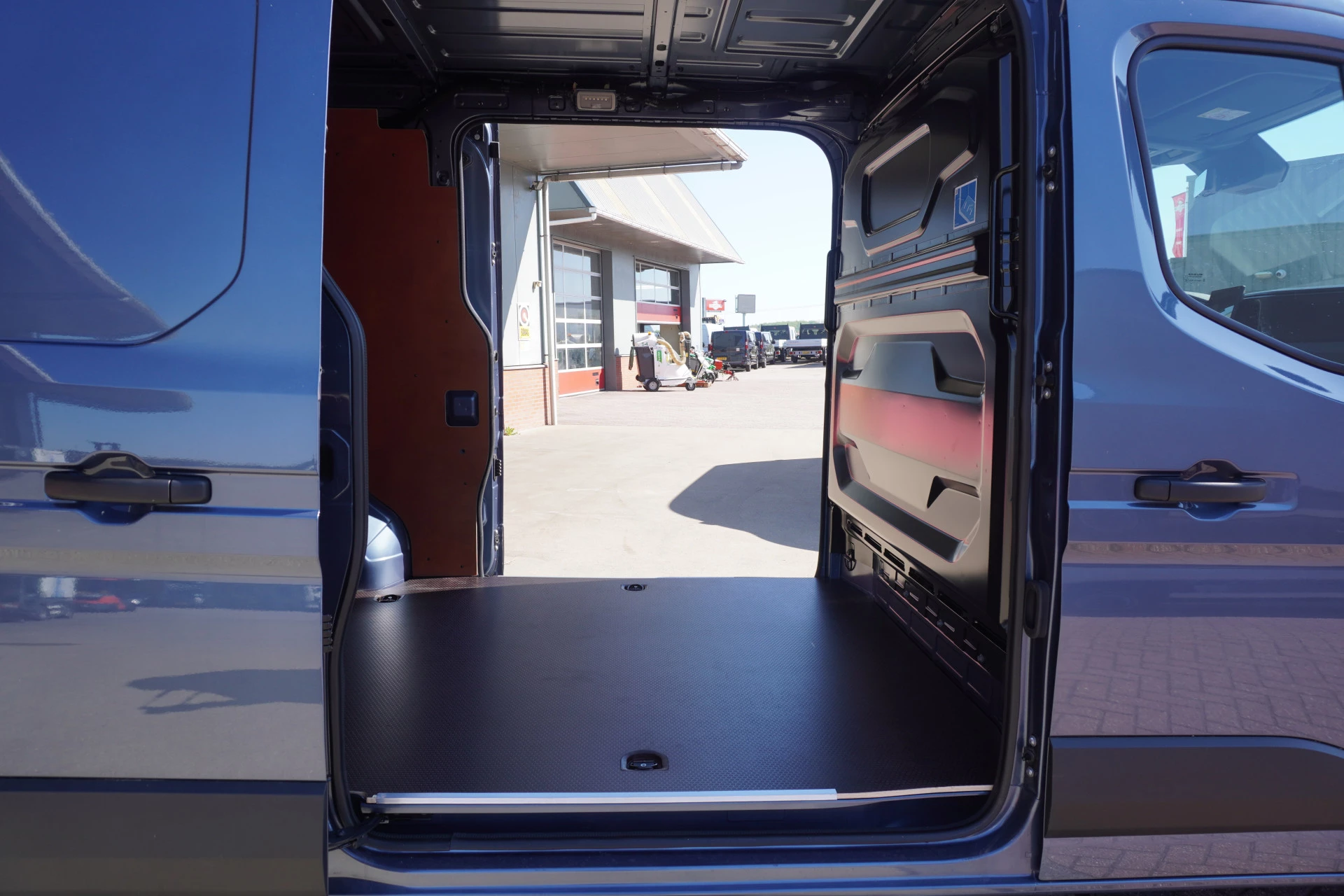 Renault Master 2024 - T35 2.0 dCi 170PK L2H2 Extra Schuifdeur L / R Bild 13