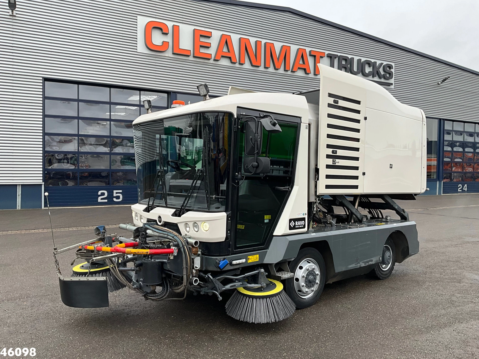 Ravo 540 CD Euro 6 with 3-rd brush 2018 image 2