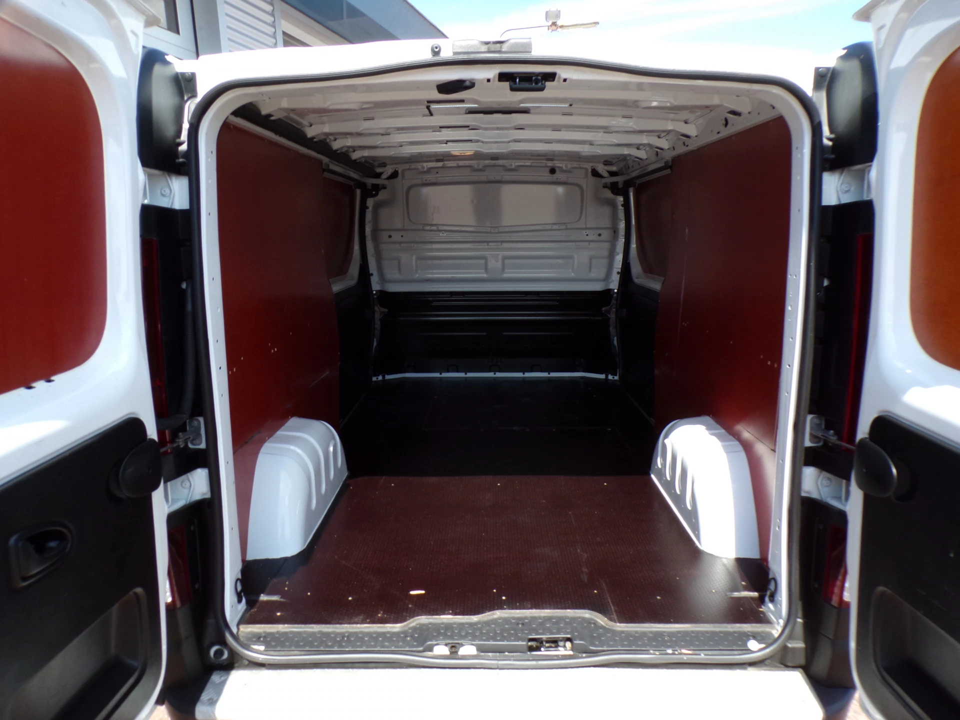 Opel Vivaro 2018 - 1.6 CDTI L2H1 Dubele schuifdeur/Airco/Navi imagen 11