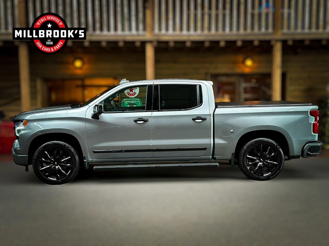Chevrolet Silverado 2024 - USA High Country 6.2 V8 420 PK, zdjęcie 19