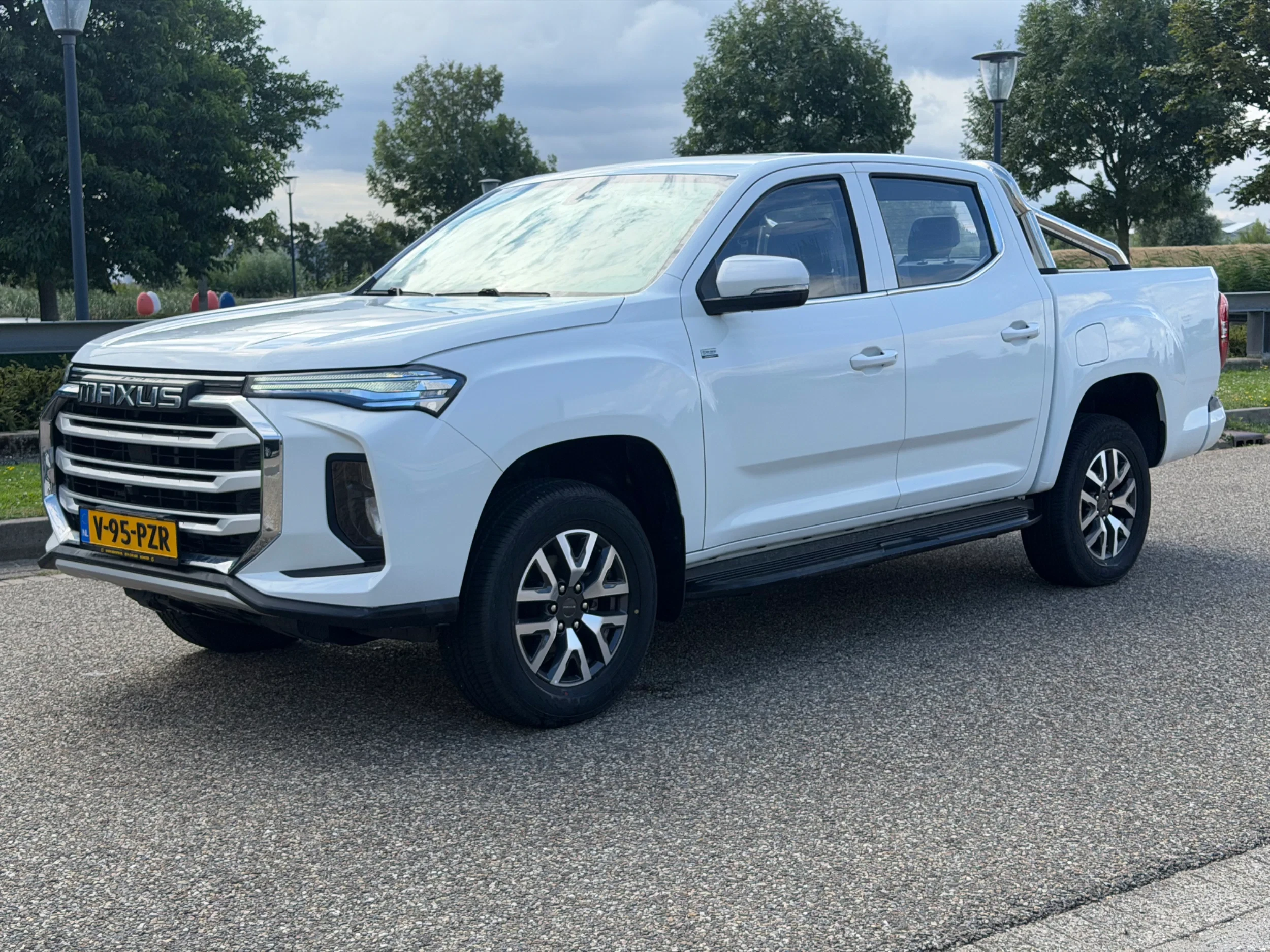 Maxus T90 EV 2026 - Pick-up 89kWh WLTP 470KM Dubbelcabine Grijs Kenteken Automaat Airco CarPlay NIEUW afbeelding 1