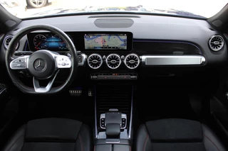 Mercedes-Benz GLB 2021 - 200 AUT7 AMG LINE NIGHT PAKKET PANORAMADAK MEMORY SFEER 19'' bild 2