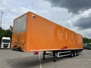 Schmitz Cargobull / SOR Iberica 2015 - / Isolated Box / Loadlift изображение 19
