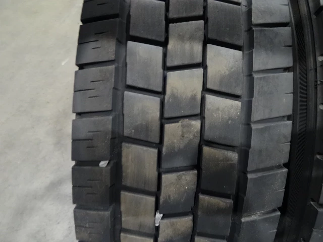 - Geen producent - - LINGLONG 265/70R19.5 image 3