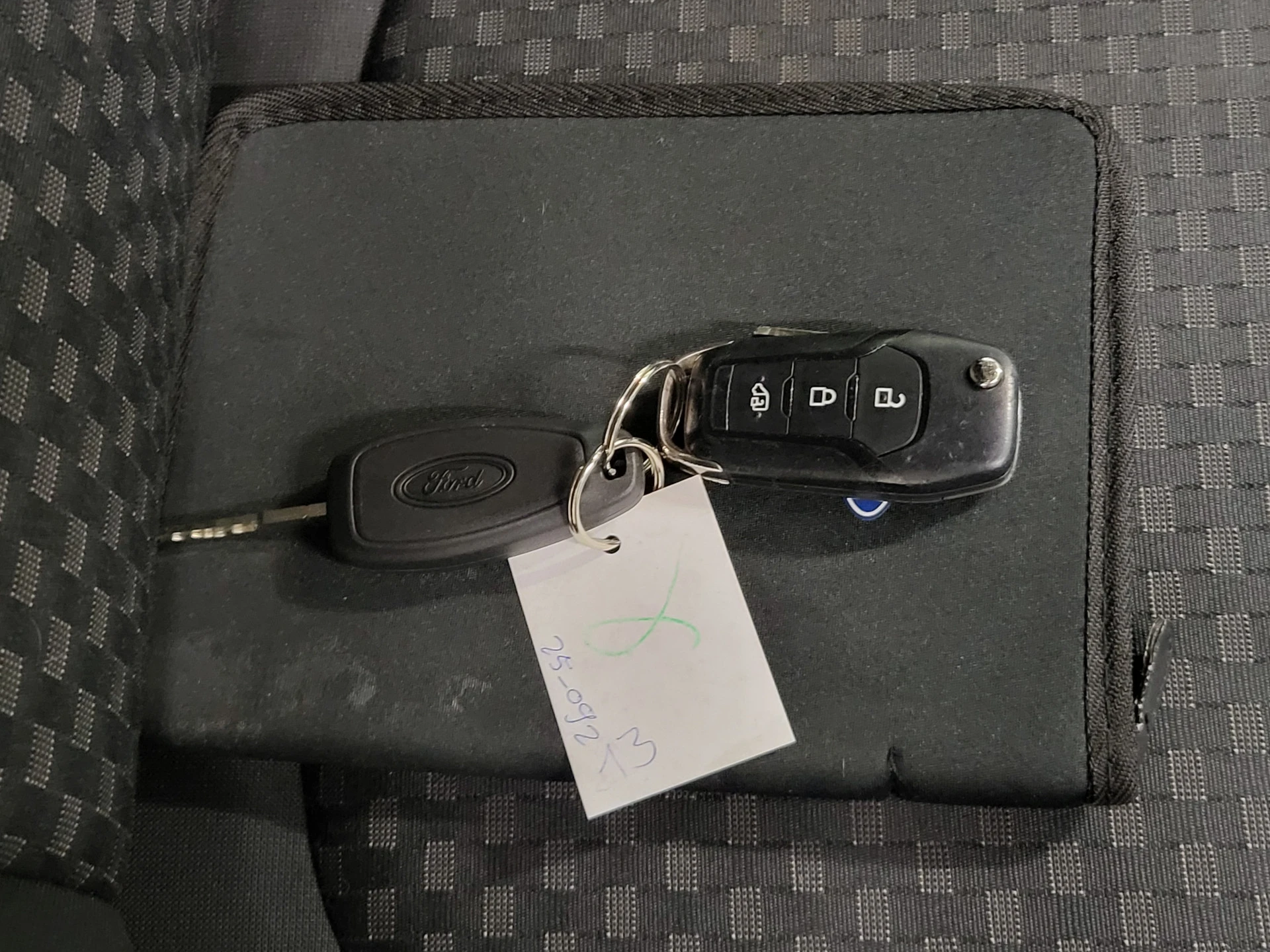 Ford Transit Connect 2021 - 1.5EcoBlue 100pk L2/H1 Euro 6! imagem 17
