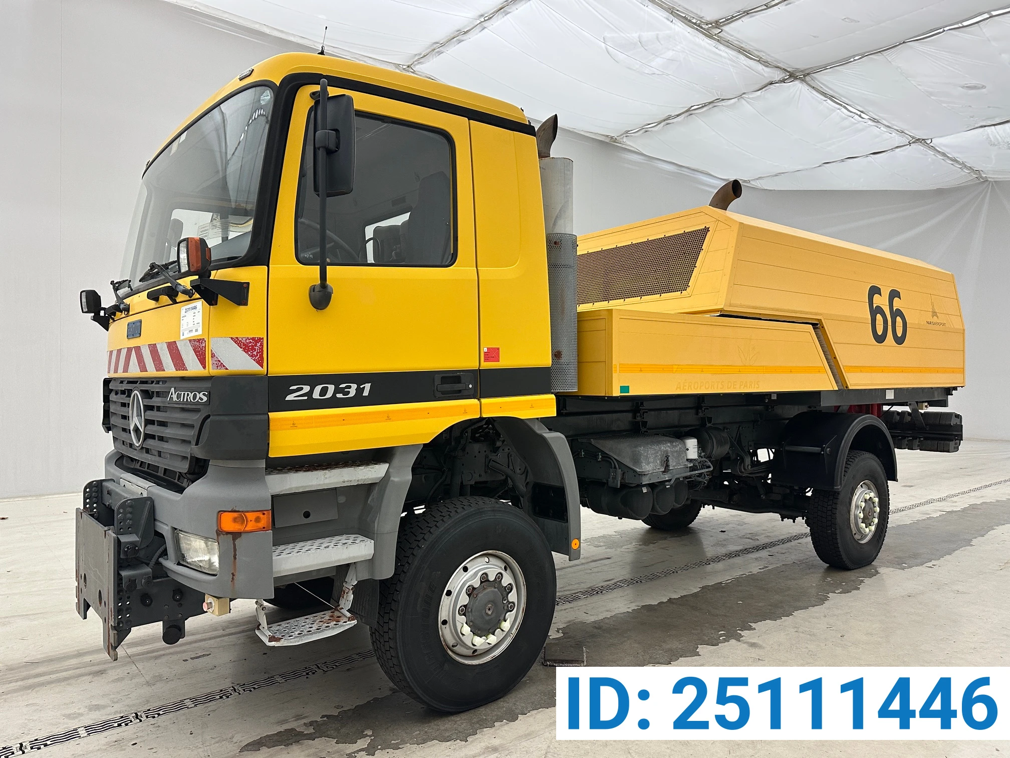 Mercedes-Benz 2001 - 2031 - 4x4 sneeuwruimer afbeelding 1