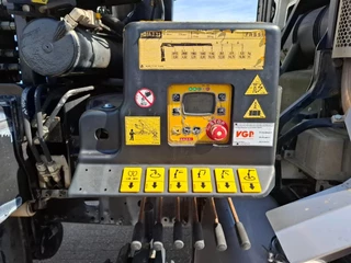 MAN TGS 2014 - 18.360 / FASSI F135 REMOTED CRANE / TIPPER / BIG AXLE / FULL-STEEL / DRUM BRAKES / 211690 KM / AIRCO / FRIDGE / AUTOMATIC / EURO-5 / 2014 obrazek 20