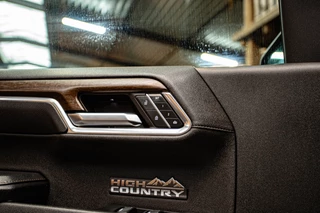 Chevrolet Silverado 2024 - High Country 6.2 V8 image 19