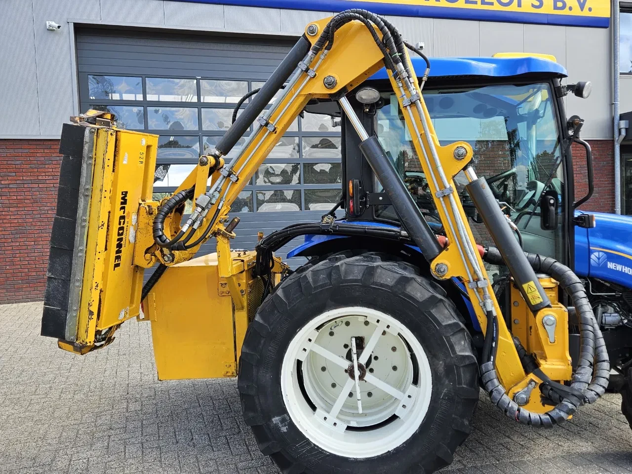 New Holland 2003 - Boomer 3050 met Bos Maaiarm afbeelding 18