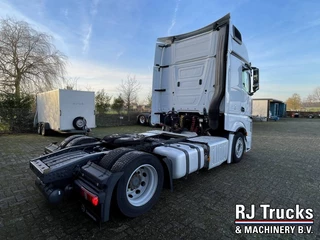 Mercedes-Benz Actros 2018 - 1948 Gigaspace - Lowdeck | Full Air | NL Truck | 2x Tank | 2 Pcs image 27