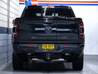 Dodge Ram 1500 2022 - Laramie Night 5.7L Hemi V8 Automaat immagine 4