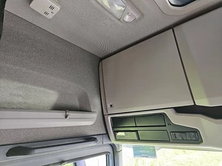 Scania R 2023 - R560 image 11