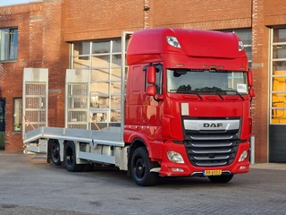 DAF XF 2018 - 530 SuperSpacecab 6x2*4 - New Flatbed - Ramps - Full air - Dutch truck te koop