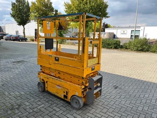Genie N/A 2006 - GS-1532 Electric scissorlift, 2006 Year imagem 2