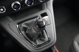 Renault Kangoo 2024 - 1.5 Blue dCi 115 extra L1 Anniversary 116pk - Trekhaak - Blindspot - Cruise - Keyless - Stoelverwarming - Sidebar - Rijklaar zdjecie 34