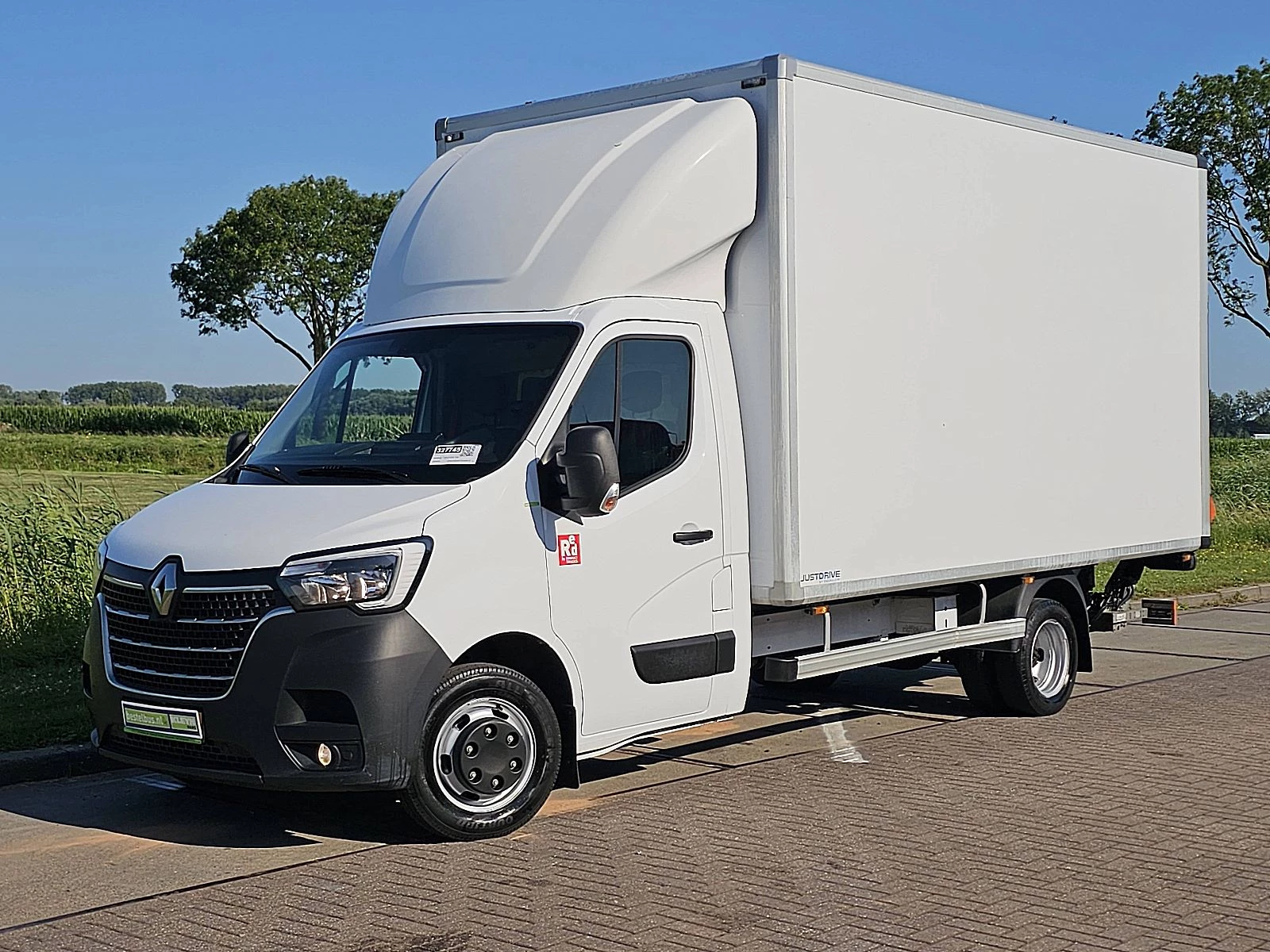 Renault Master 2024 - T35 Bild 2