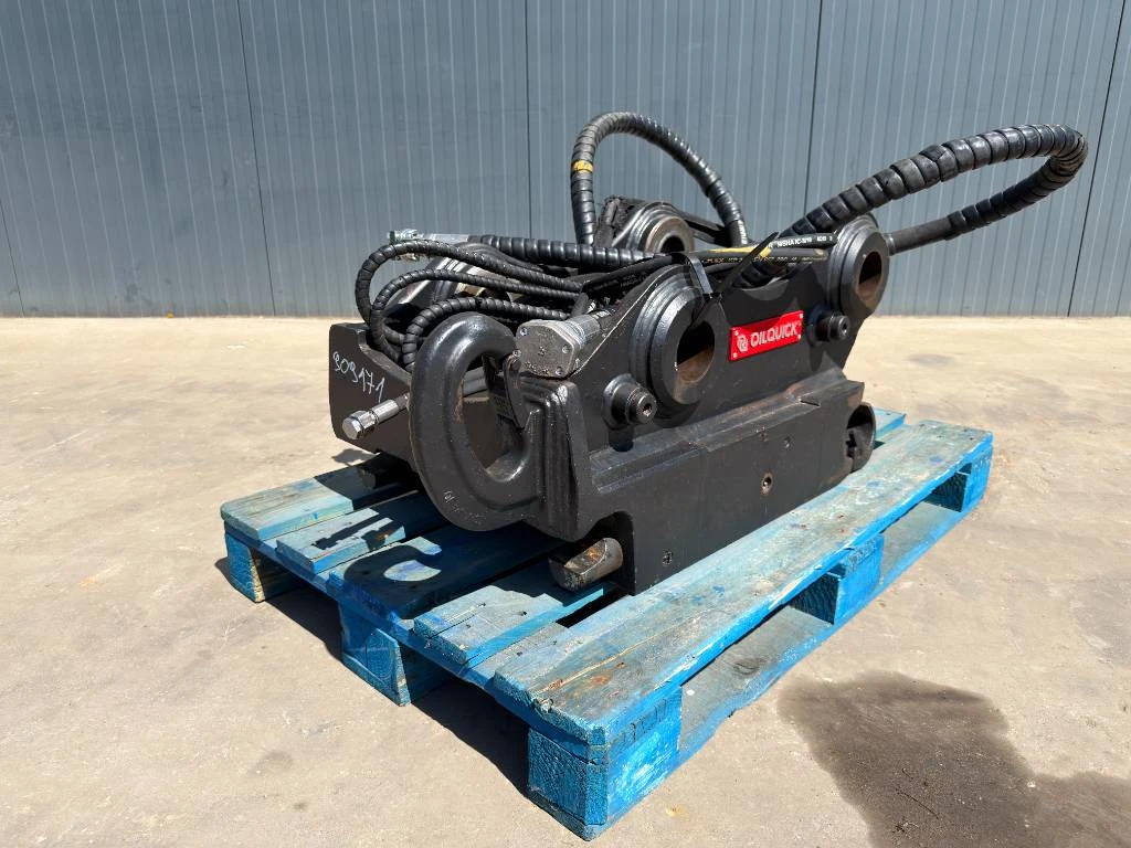 OilQuick 2020 - OQ70/55 - M318D / 320D / 320E / 320F / 323D / 323E image 1