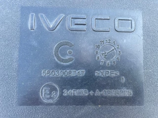 Iveco N/A 2024 - 5803008747 PLASTIC FUEL TANK 84X73X52 CM (LIKE NEW) imagen 4