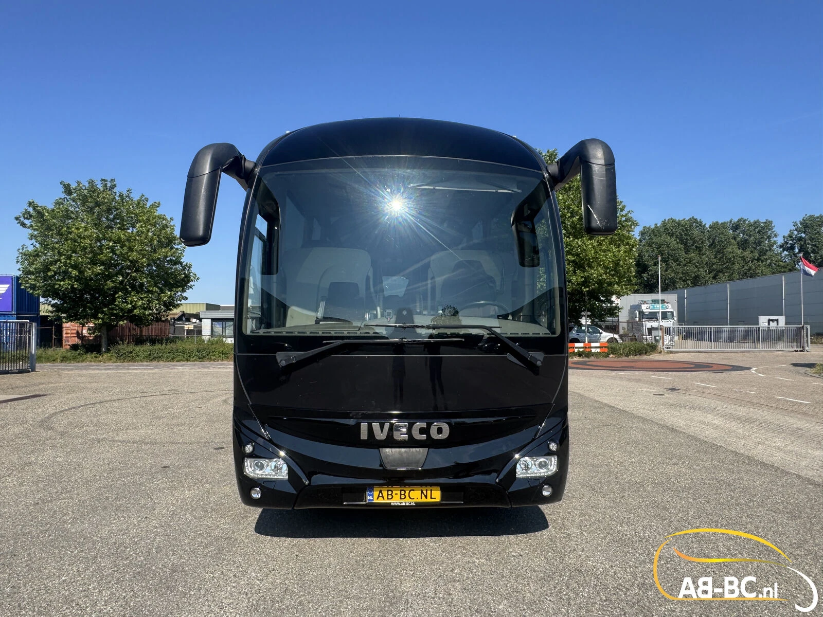 Iveco Magelys 51 Seats EURO 6 2016 image 8