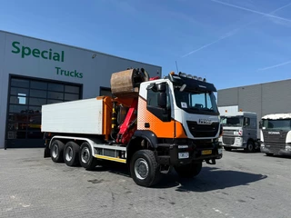 Iveco Trakker 2020 - 8x6 / 3 Zijdige PN kipper / Palfinger Epsilon Q170 (easy fold) imagen 3