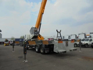 Hino N/A 2020 - 700 6X4 obrazek 3