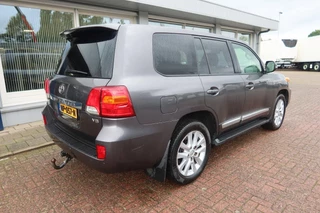Toyota Land Cruiser 2016 - V8 200 V8. 4.5D Executive. 7 Persoons. Luchtvering. 46.500.- euro marge image 17