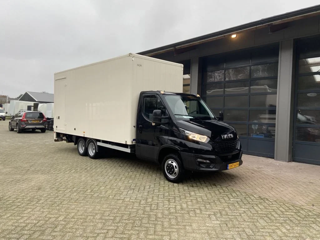 Iveco 2022 - de grootste vooraad van Europa BE trekkers en be oplegger Bild 14