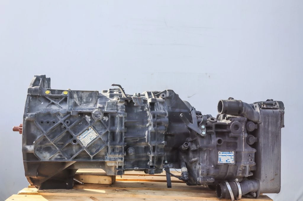 ZF 2016 - 12AS2331DD+INT3 81.32004-6389 image 1