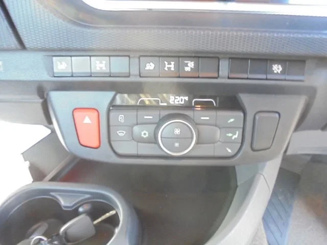 DAF XDC 2026 - 450 8X4 DEMO UNUSED RHD Bild 12