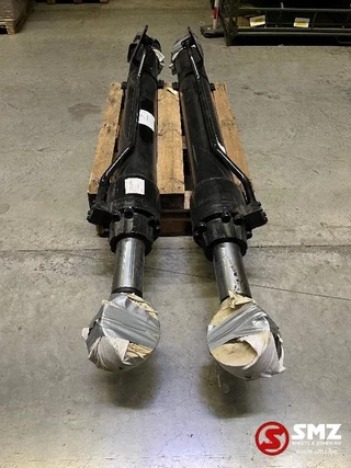 Caterpillar N/A - Cylinder GP Boom  Caterpillar immagine 1