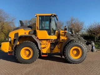 Volvo N/A 2026 - L90 H2 2026 Michelin 650/65 image 5