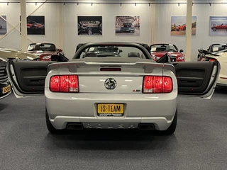 Ford Mustang 2006 - Convertible 4.6i V8 GT 335PK Roush Limited Nr. 05-2218 zdjecie 82